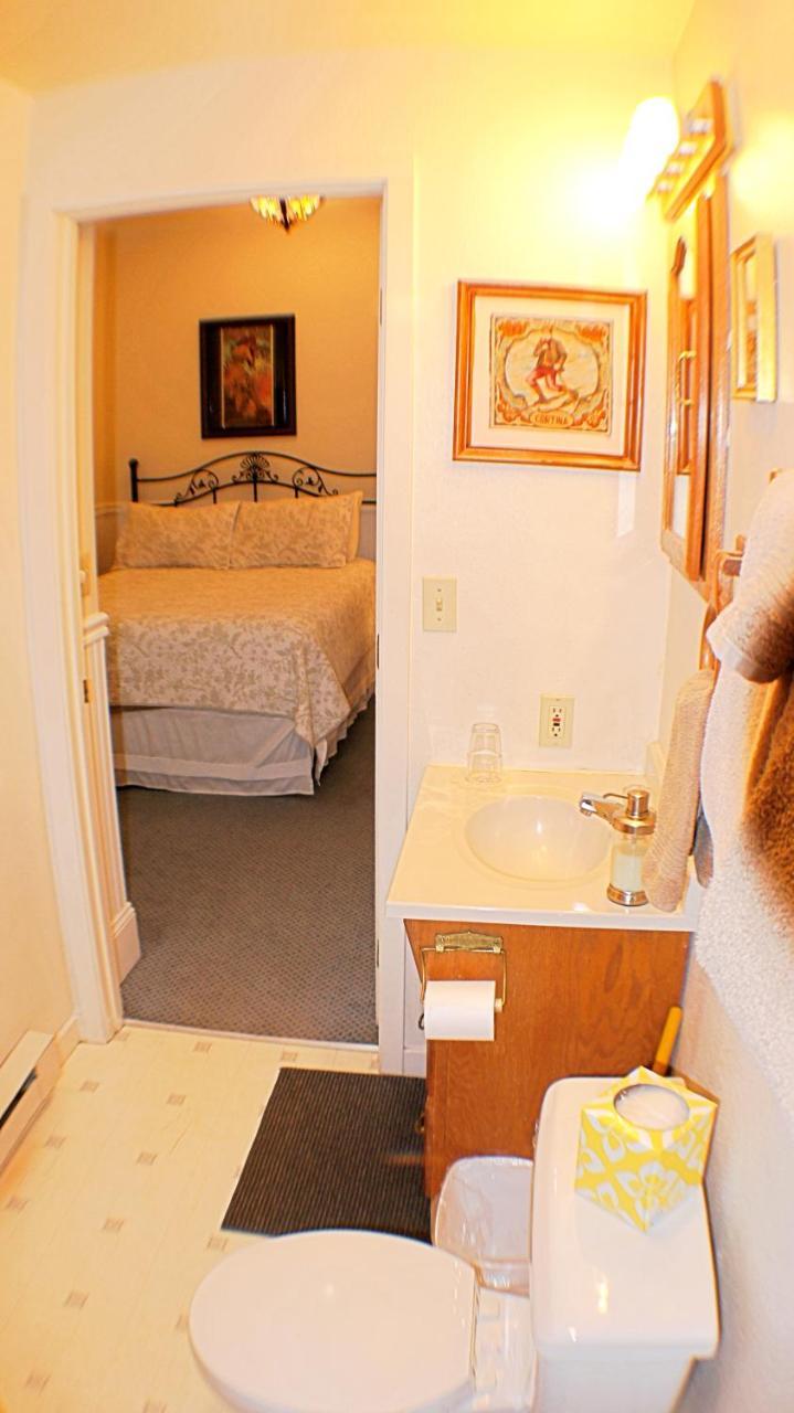 The Snow Queen Lodge Snowmass Village Room photo